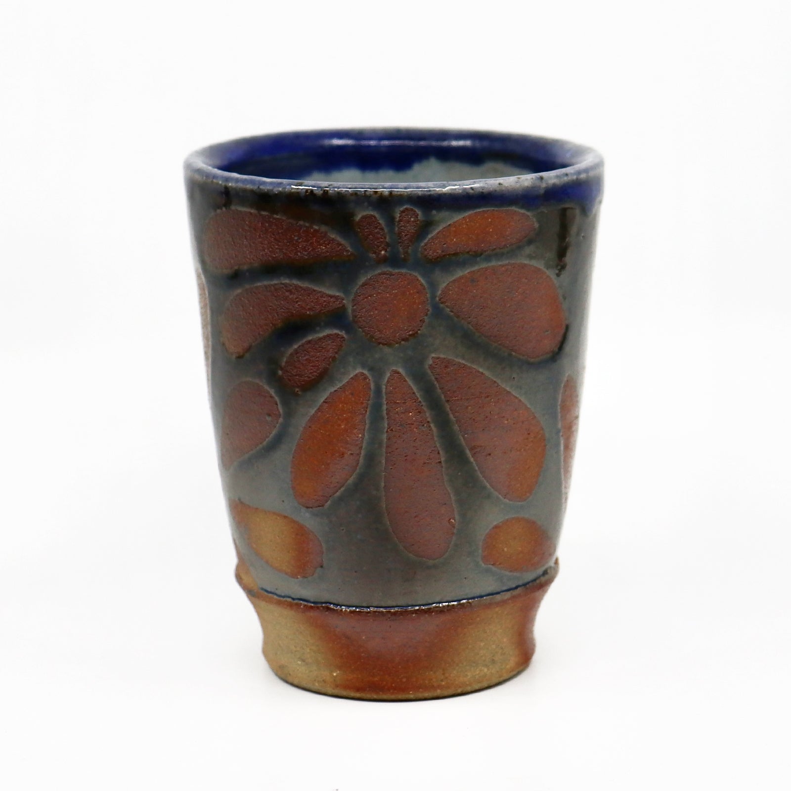 Yunomi (teacup) with flower pattern